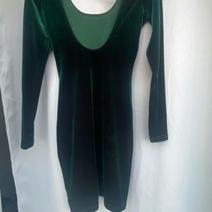 Velvet green long sleeve mini dress